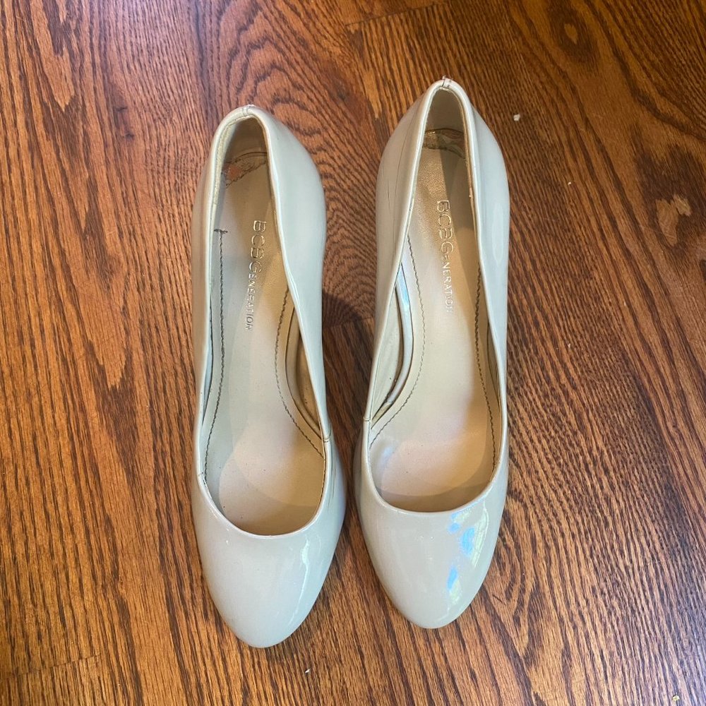 BCBGeneration Nude Heels, Size 7